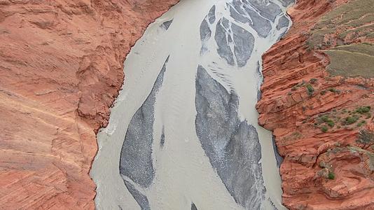 安集海大峡谷航拍集锦2视频的预览图