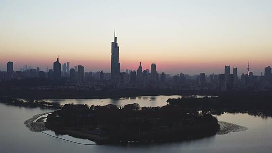 南京城市风光紫峰大厦视频的预览图