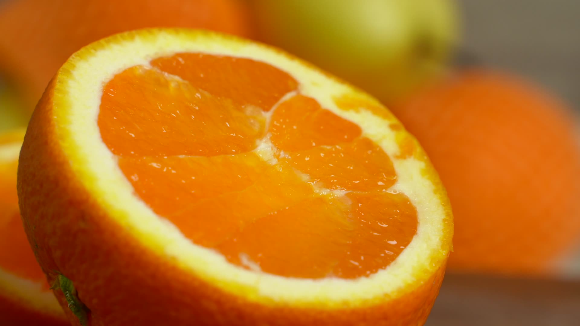 新鲜水果橙子4K视频的预览图