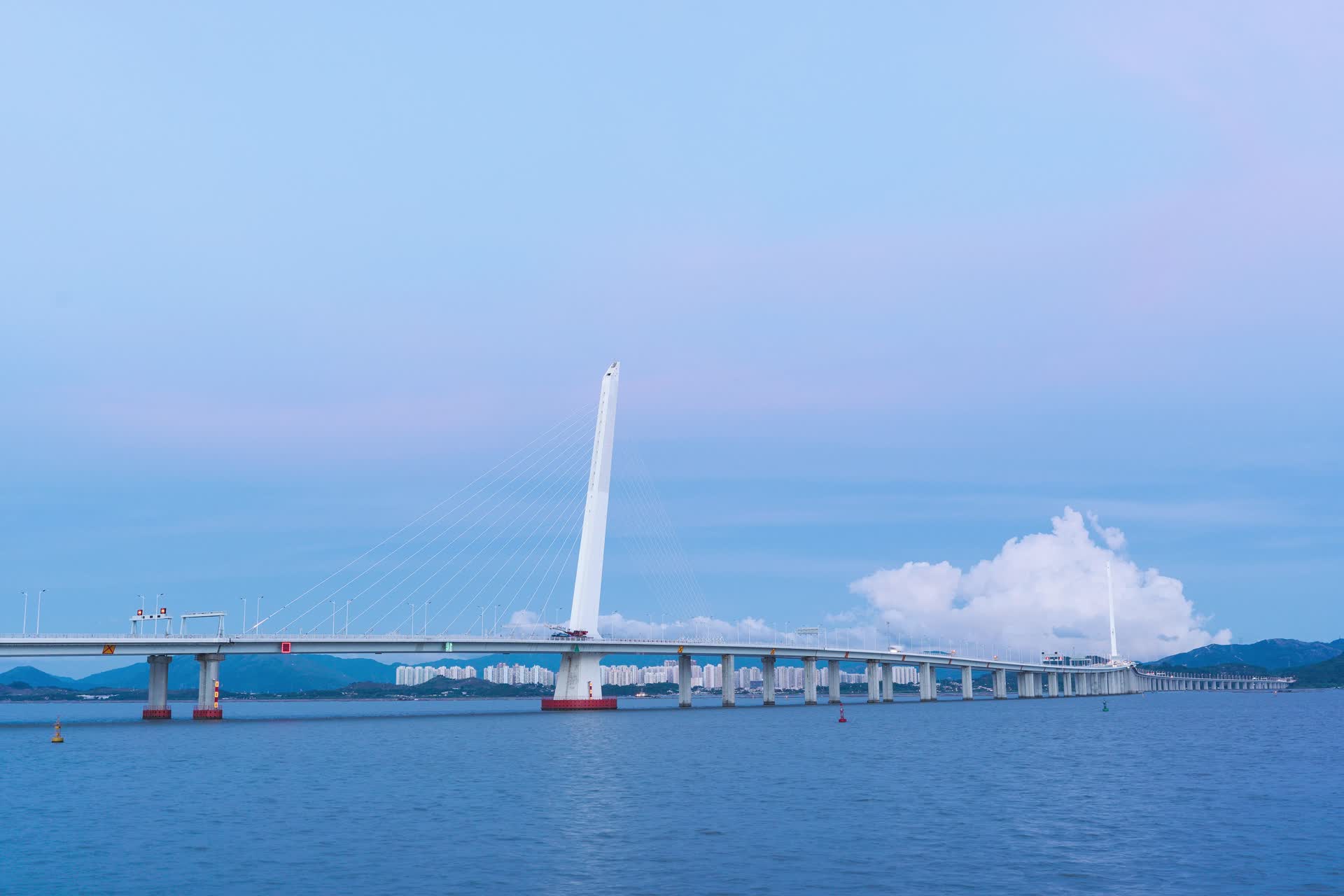 深圳湾公路大桥延时视频的预览图