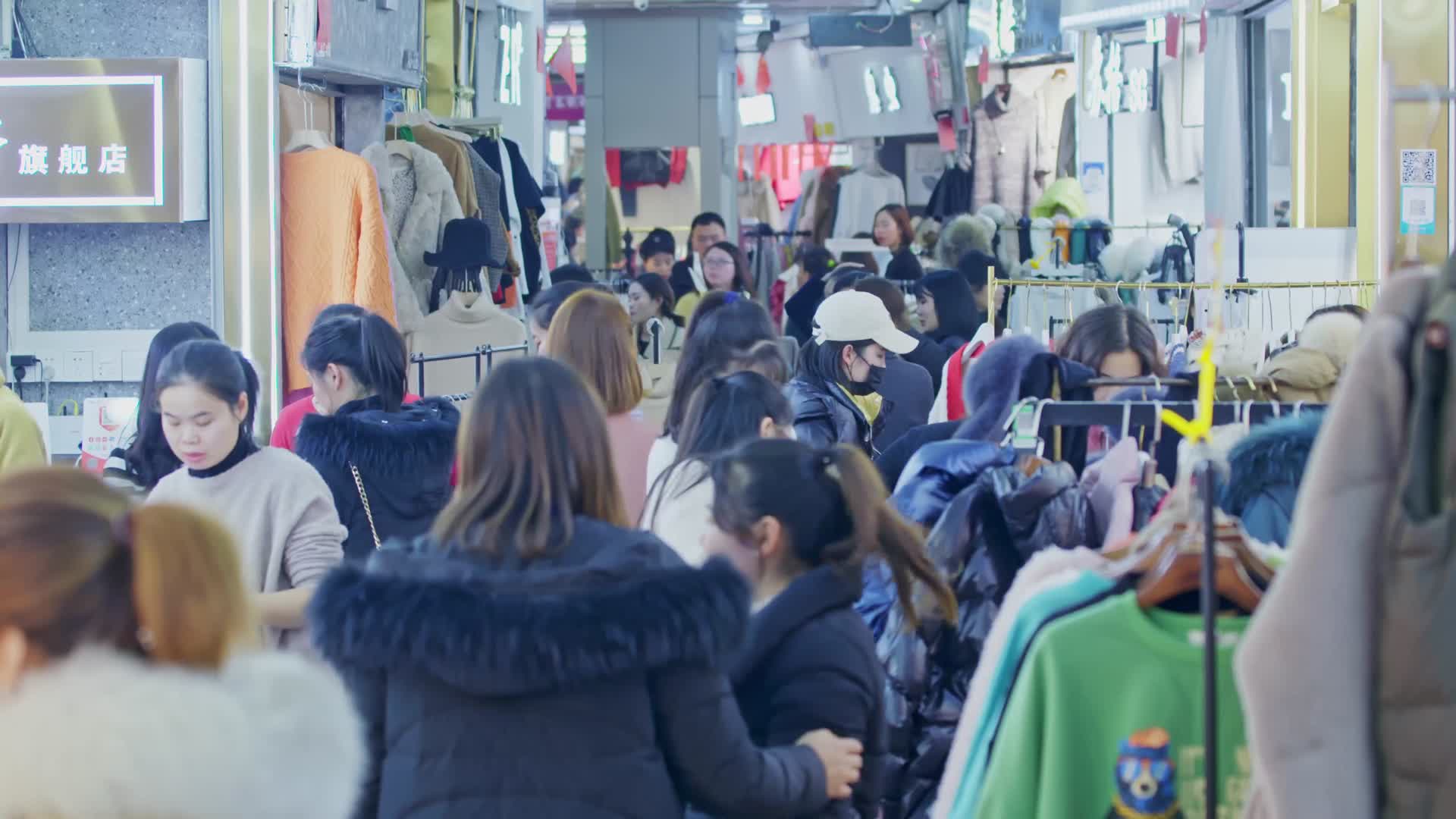 服装市场人群视频的预览图