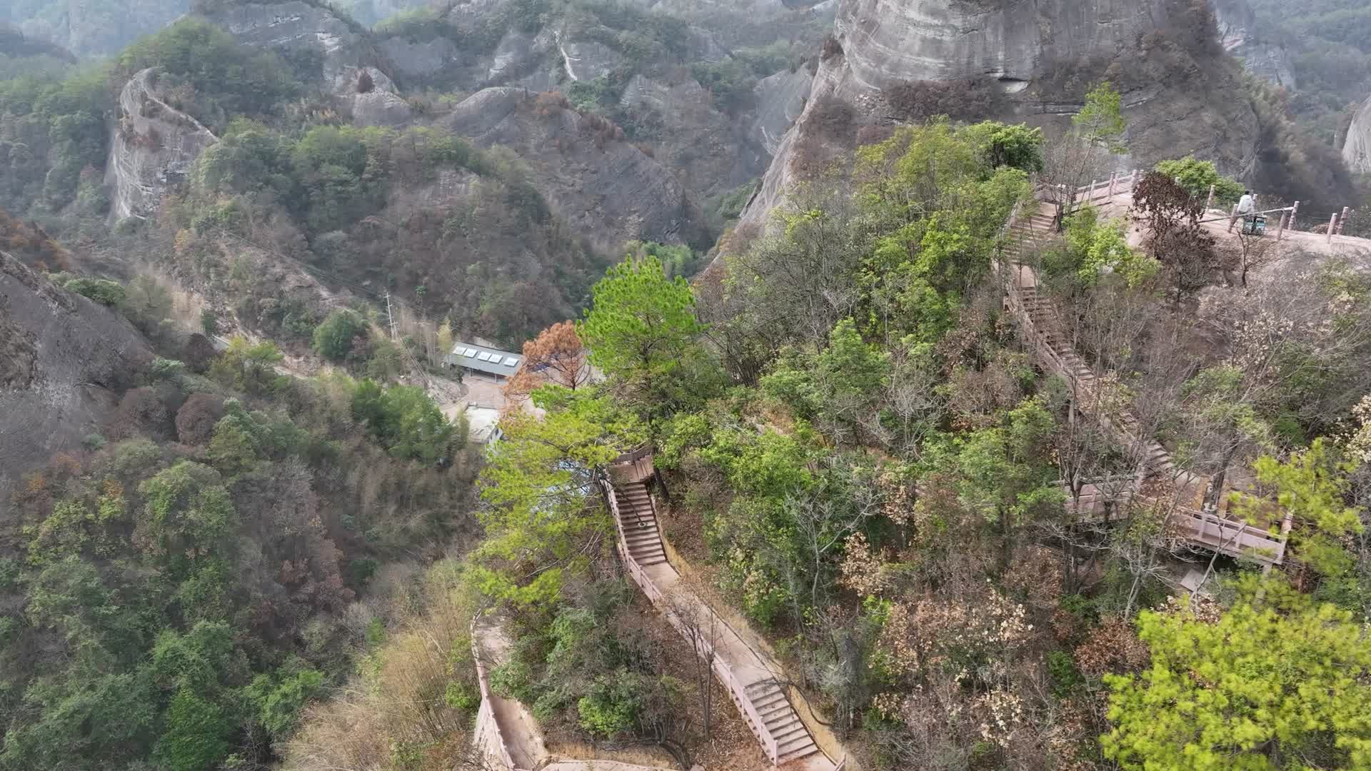 4K航拍桂林八角寨视频的预览图