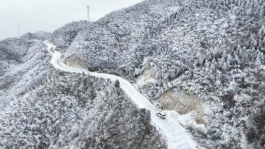 4K航拍桂林资源雪景视频的预览图