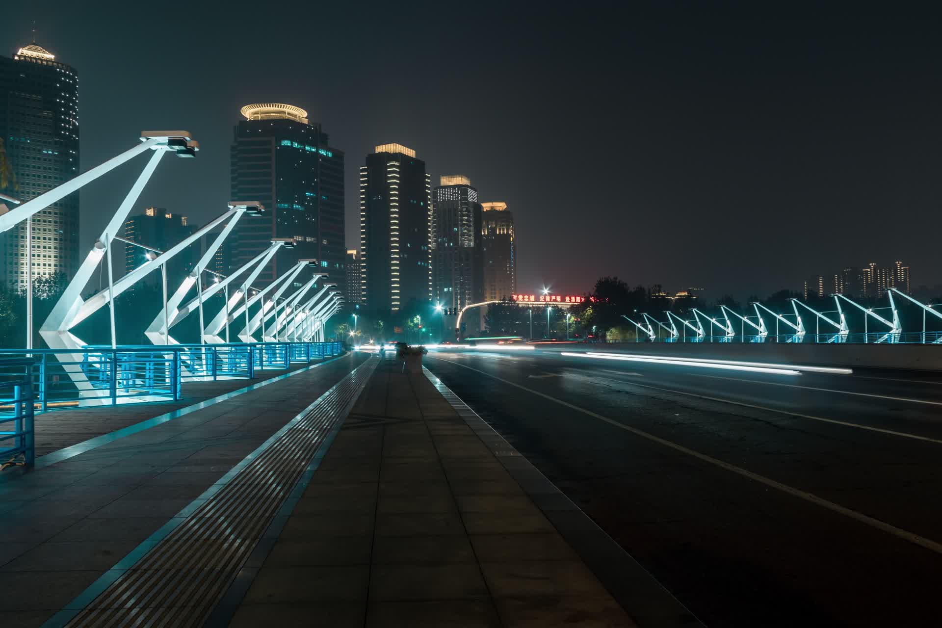 4k郑州延时城市夜景车流视频的预览图