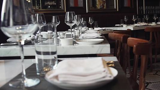 高级外国餐厅米其林黑珍珠高端洋气料理饮食视频的预览图