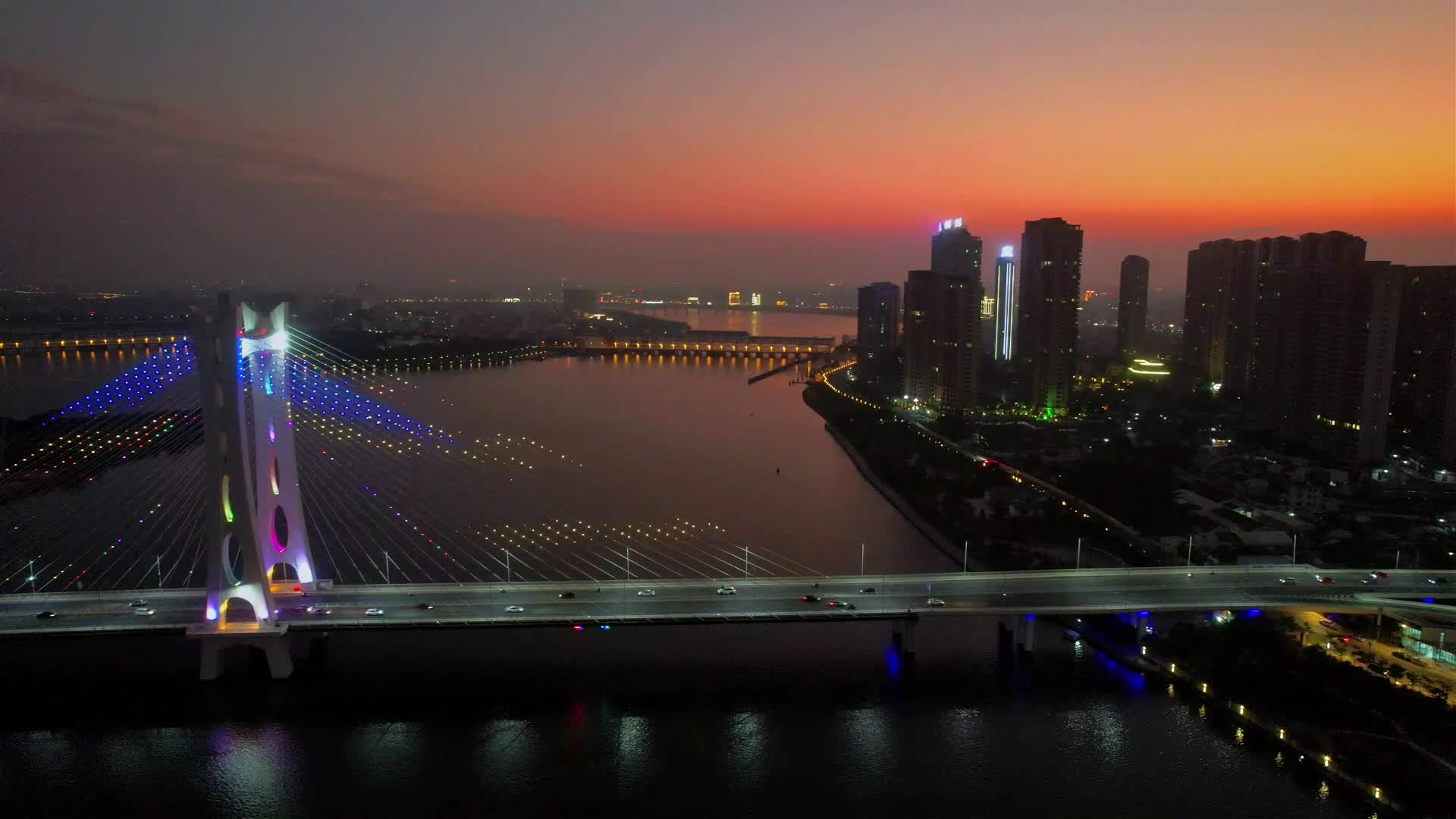 航拍广东潮州大桥景观视频的预览图