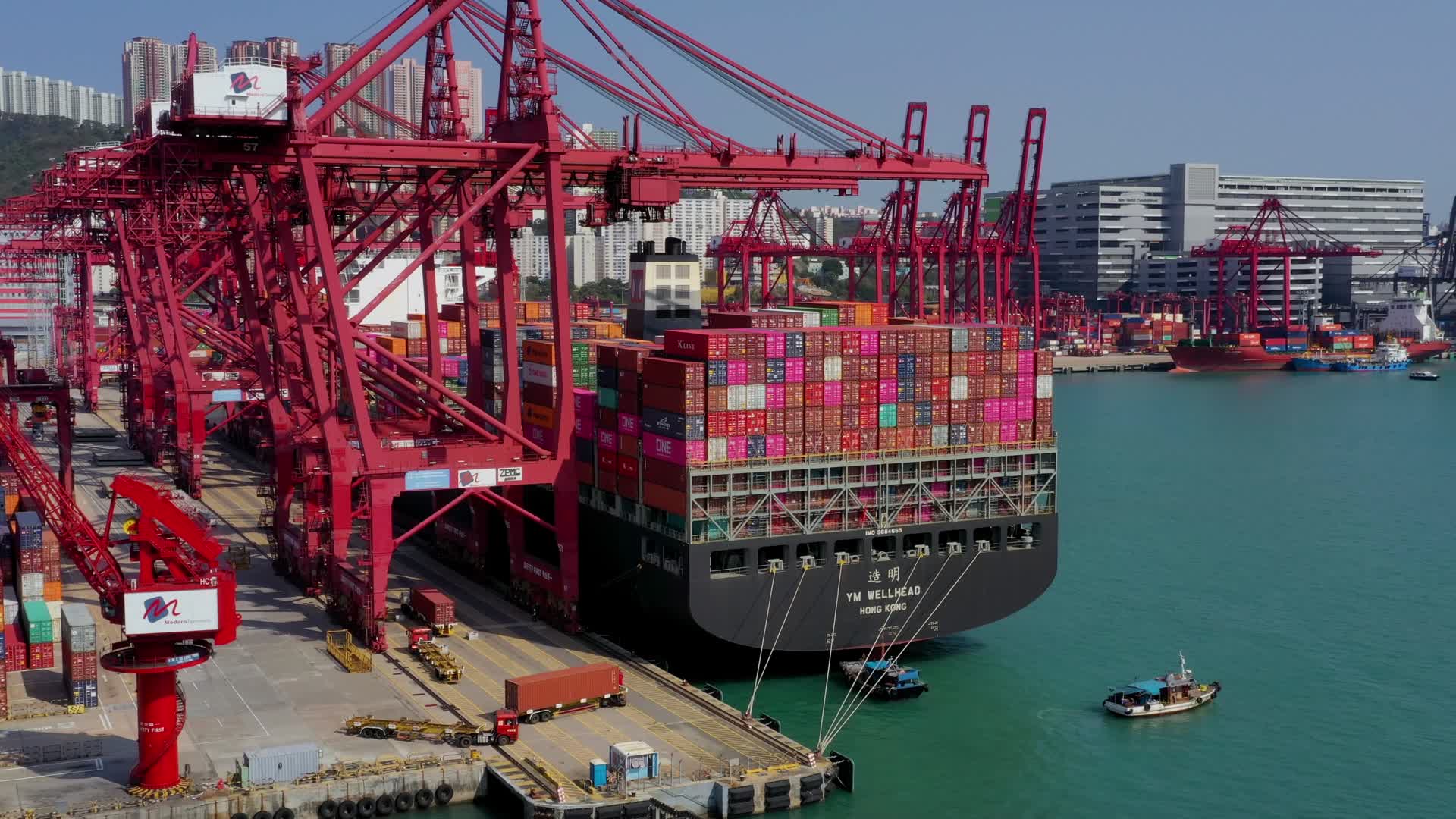集装箱大型港口视频的预览图