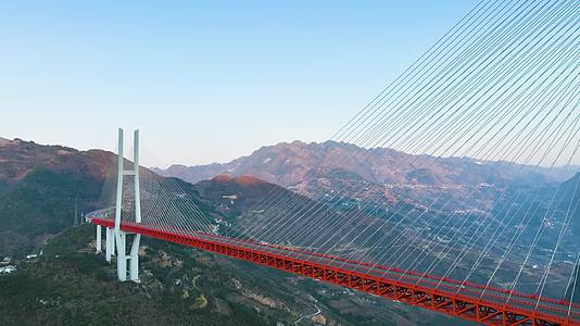 4K航拍贵州第一北盘江特大桥视频的预览图