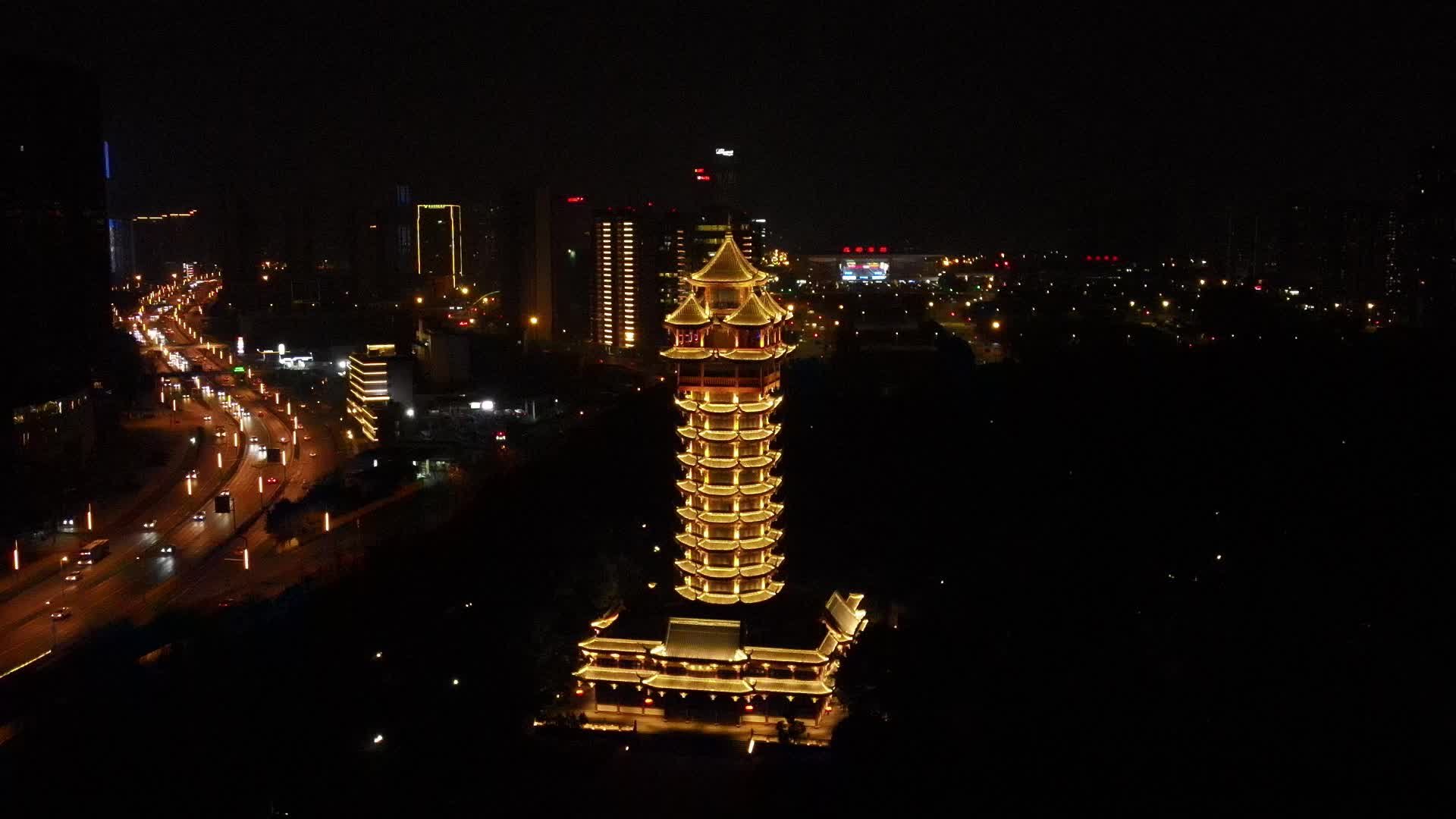 城市公园夜景航拍视频的预览图