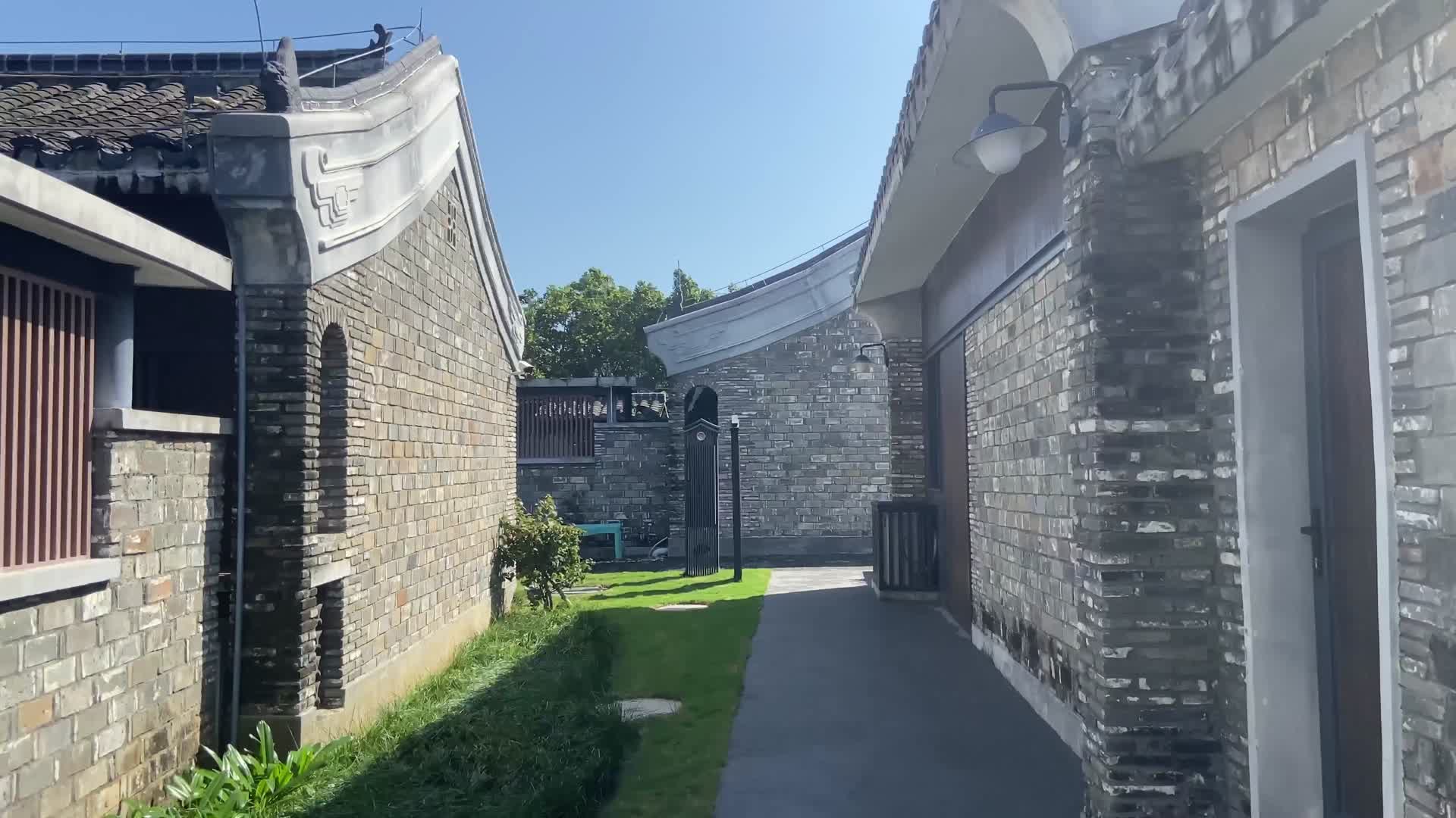 静谧乡村别院视频的预览图