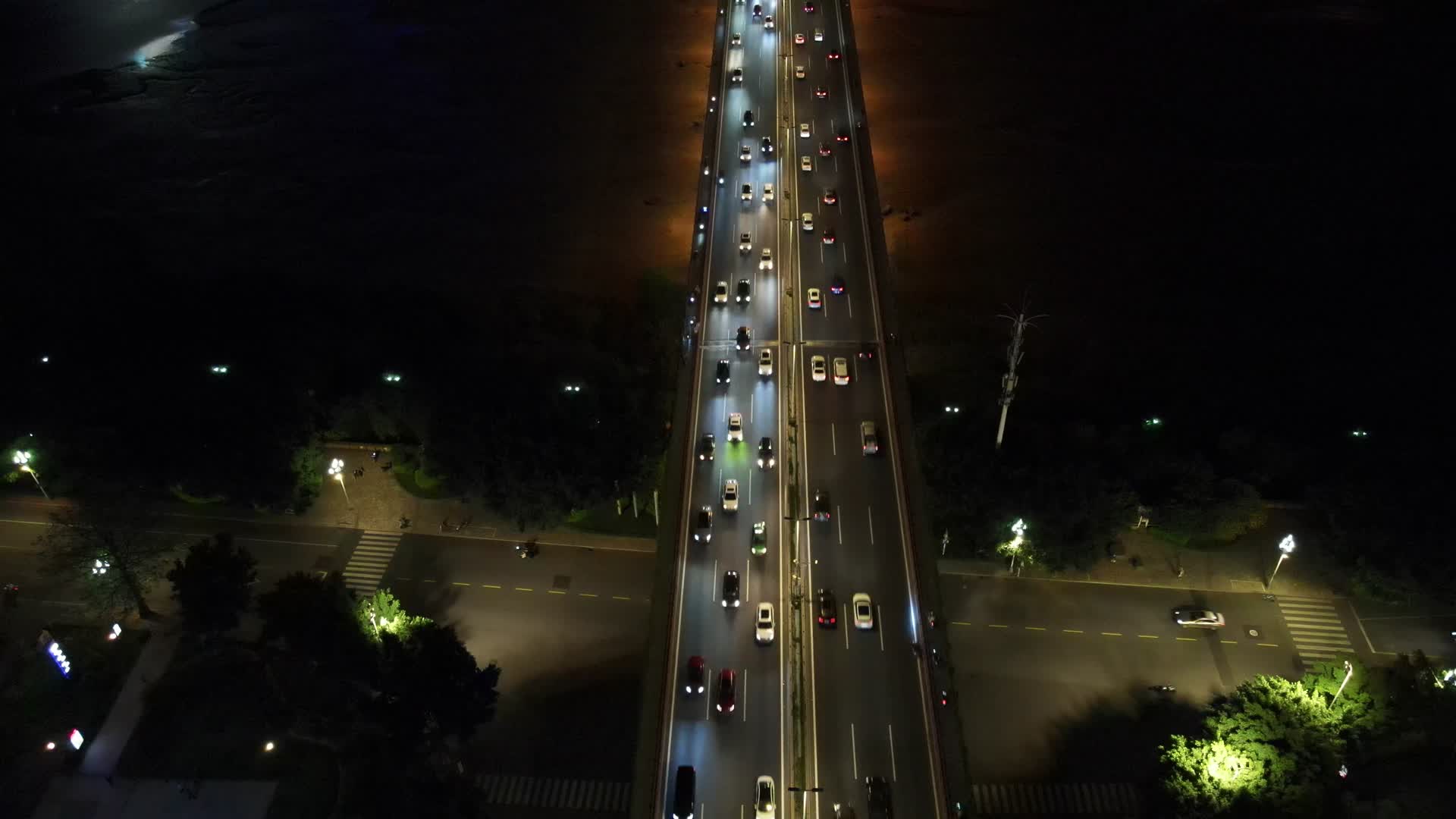 城市航拍福建福州城市夜景交通视频的预览图