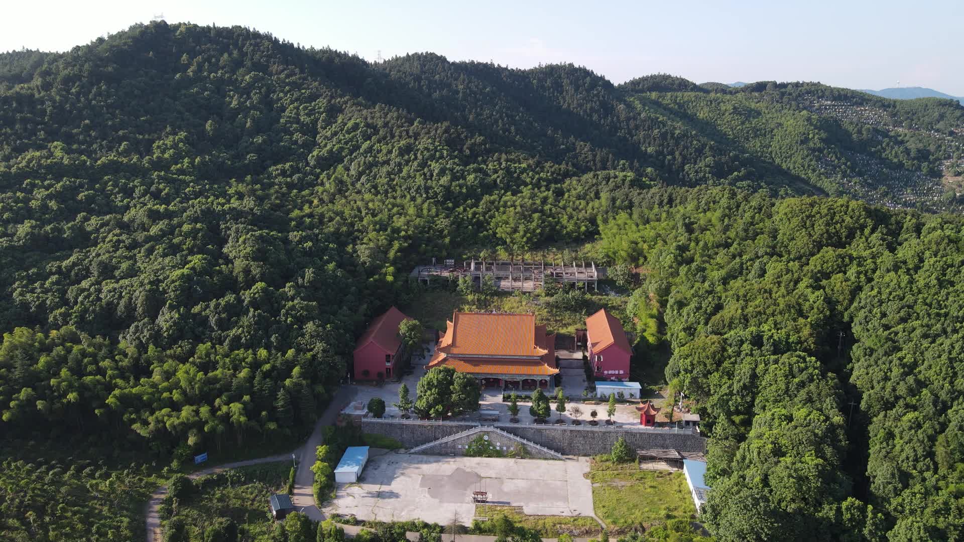 湖南怀化中坡山菩提寺航拍视频的预览图