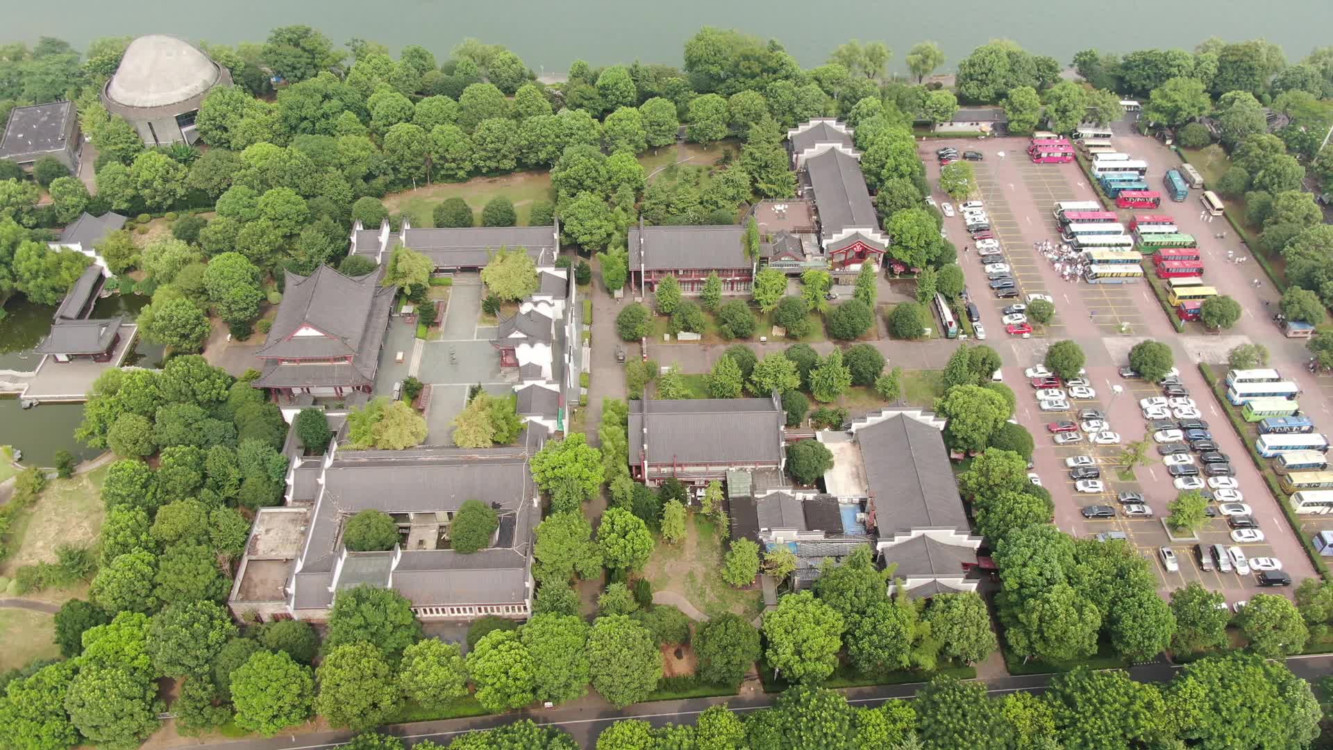 湖南长沙湘江橘子洲建筑航拍视频的预览图