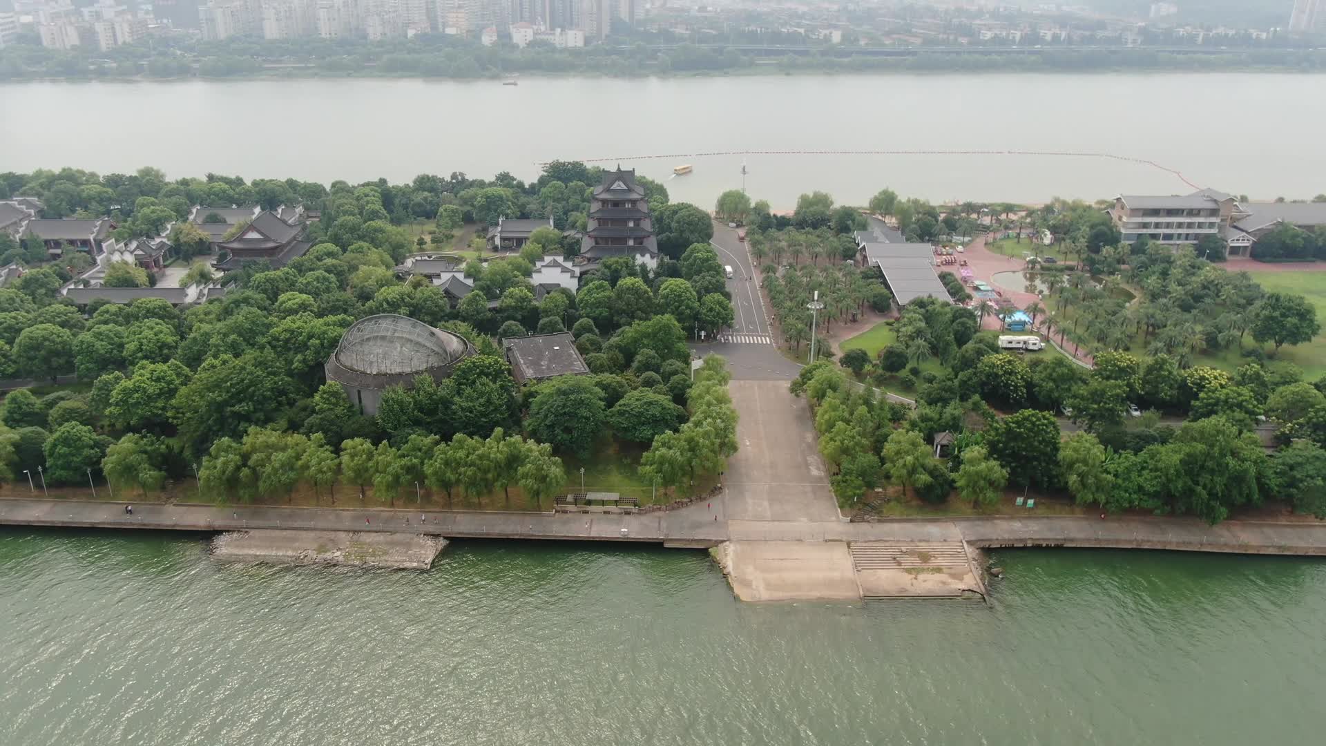 湖南长沙湘江橘子洲航拍视频的预览图