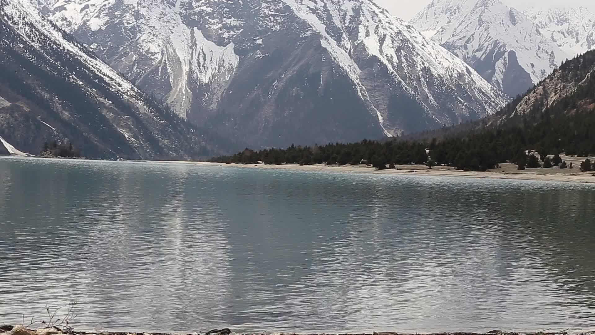 川藏线然乌湖视频的预览图