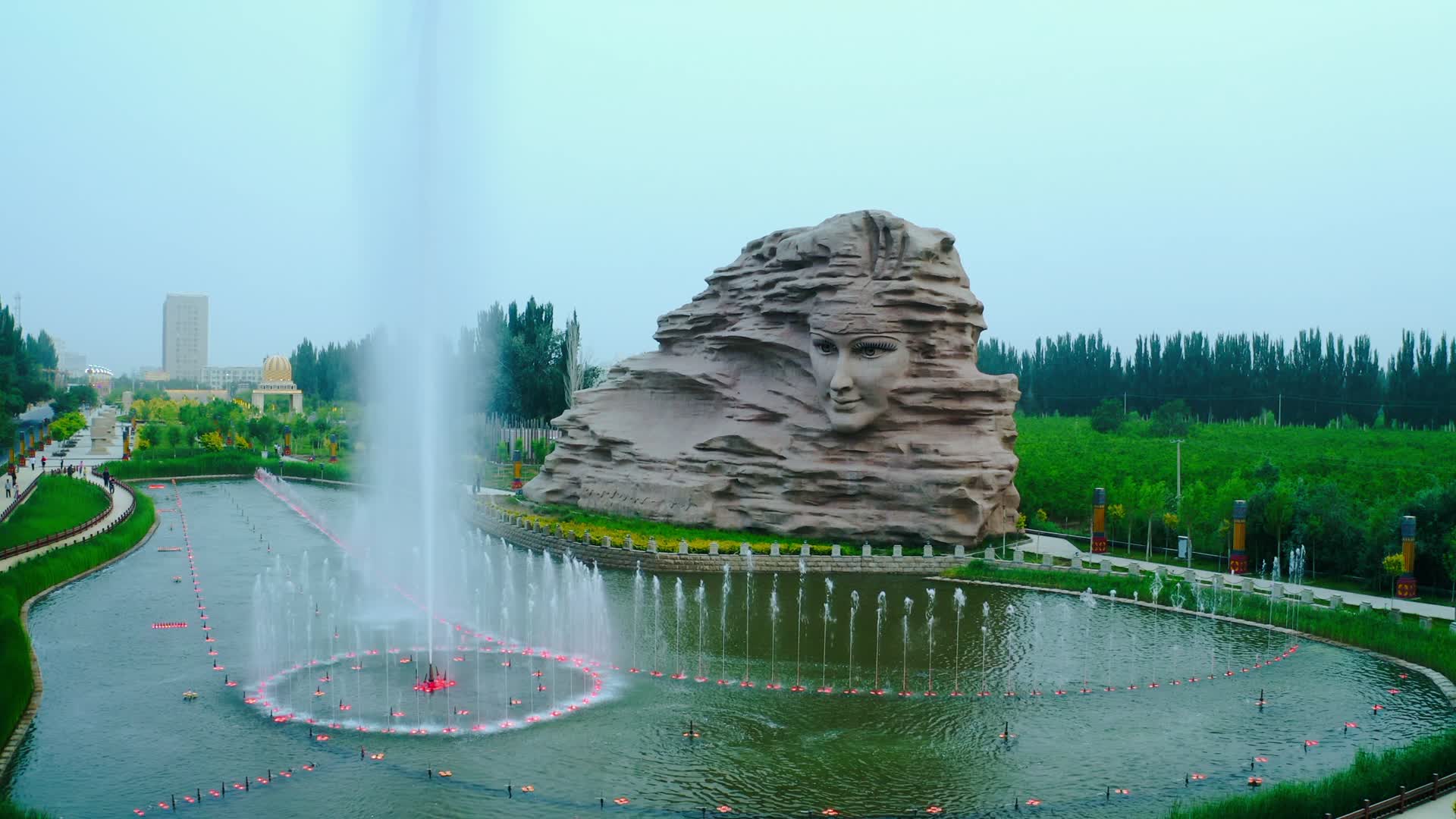 若羌县地标建筑视频的预览图