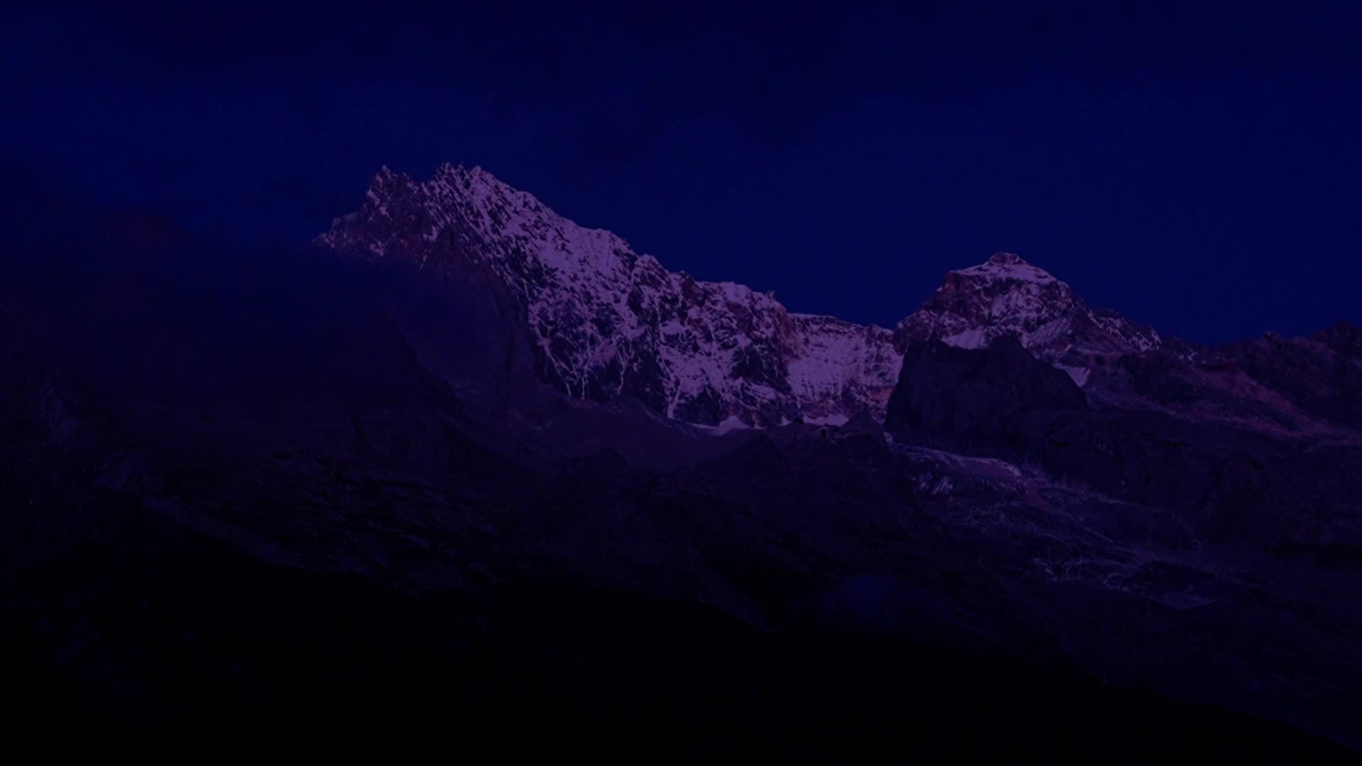 星空下的玉龙雪山视频的预览图