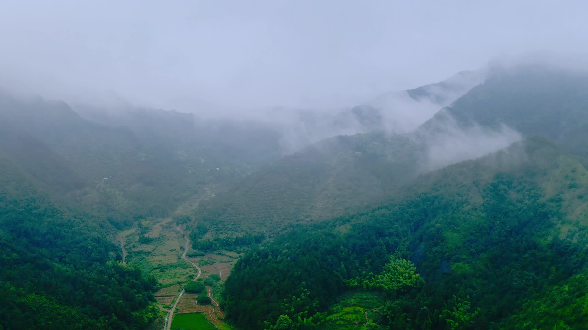 浙江台州市天台山4K航拍视频的预览图
