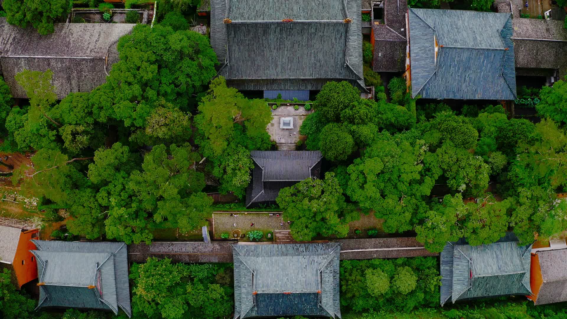 浙江台州市天台县国清寺4K航拍视频的预览图