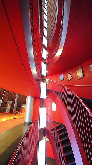 国家大剧院旋转楼梯建筑设计艺术空间著名景点网红打卡地红色展览馆线条当代现代风格视频的预览图