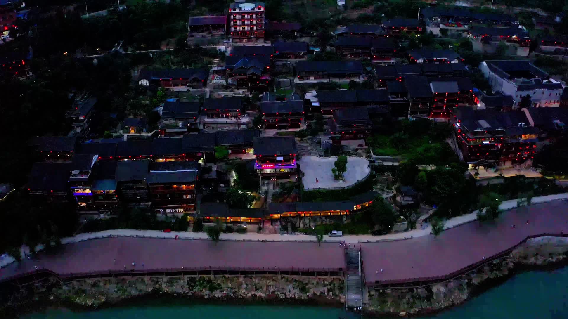 重庆彭水龚滩古镇4K航拍视频的预览图