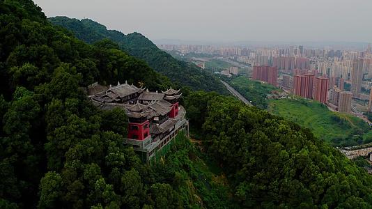 重庆南山上的宗教建筑视频的预览图
