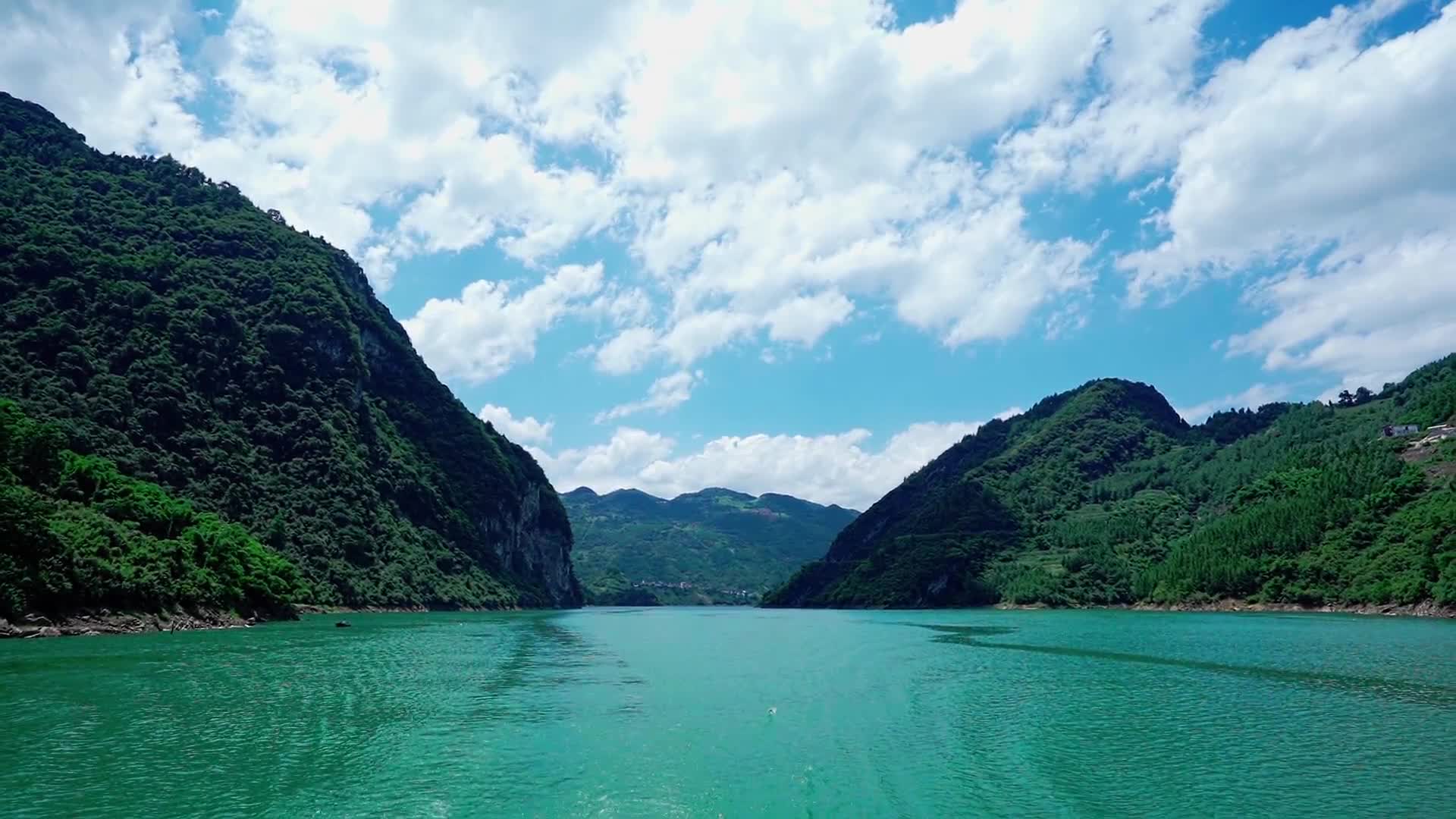 美丽的乌江风光视频的预览图