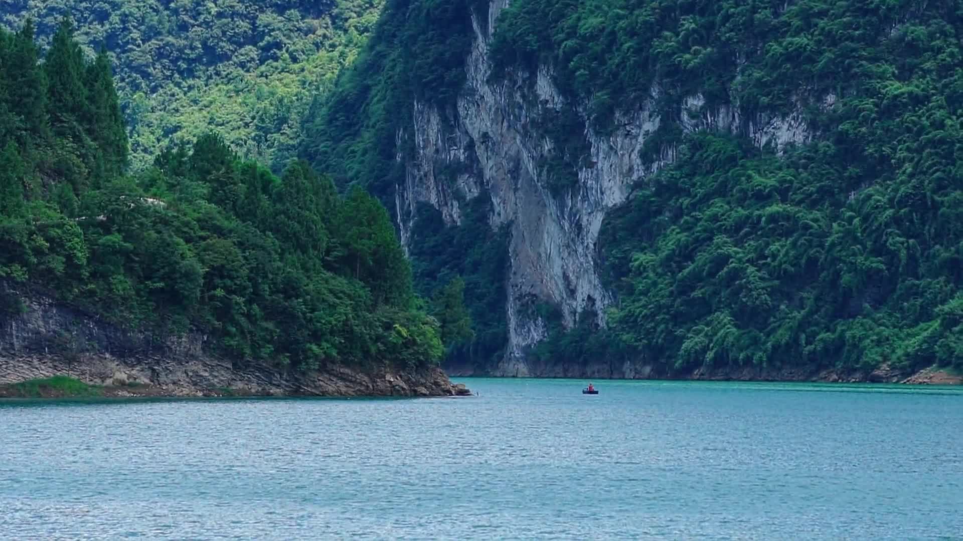 乌江两岸的自然风光视频的预览图