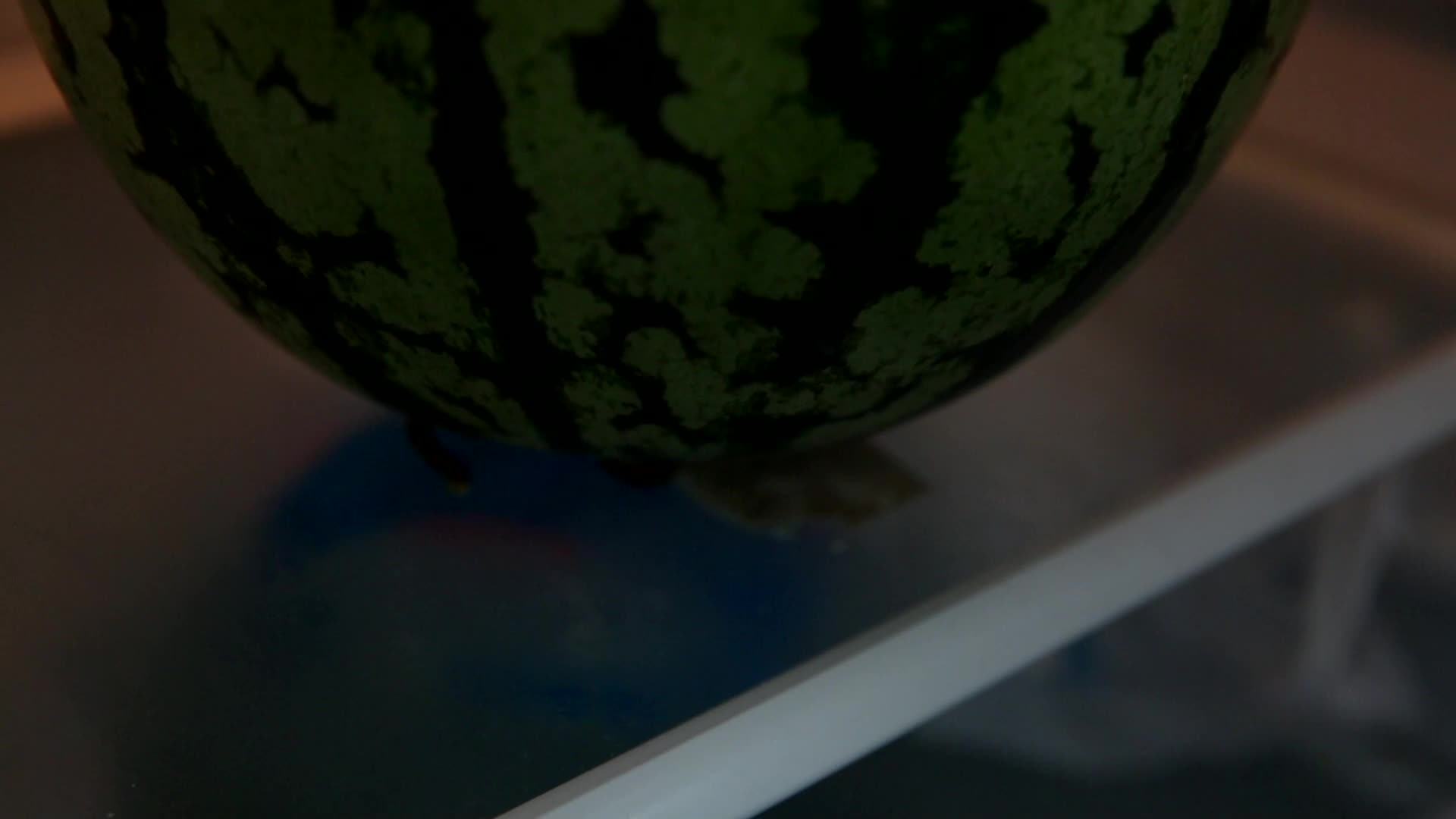 储存切开的西瓜的方法视频的预览图