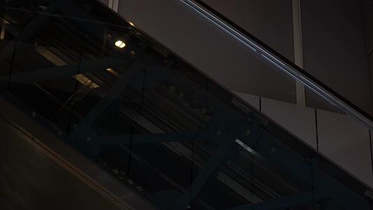 电梯滚梯扶梯机械结构视频的预览图