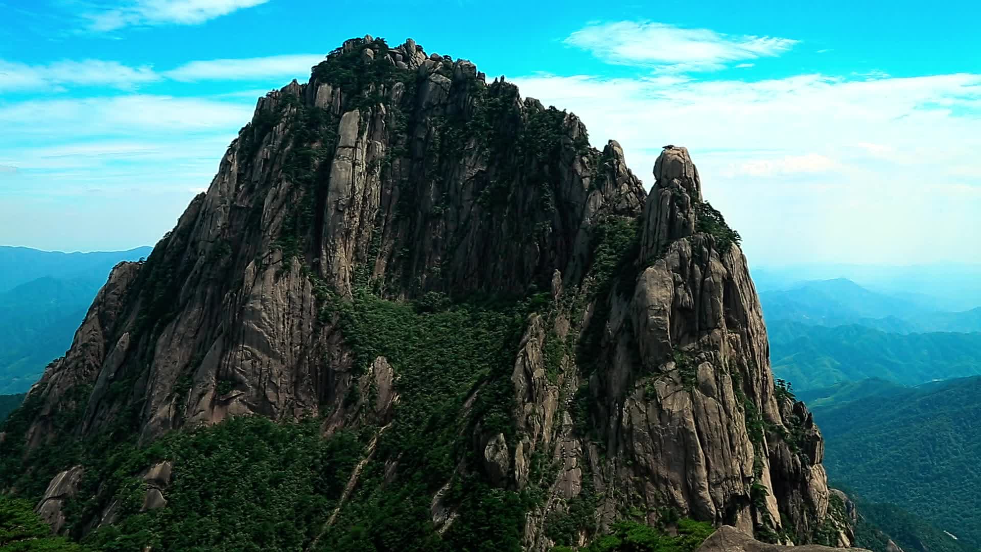 黄山的山峰视频的预览图