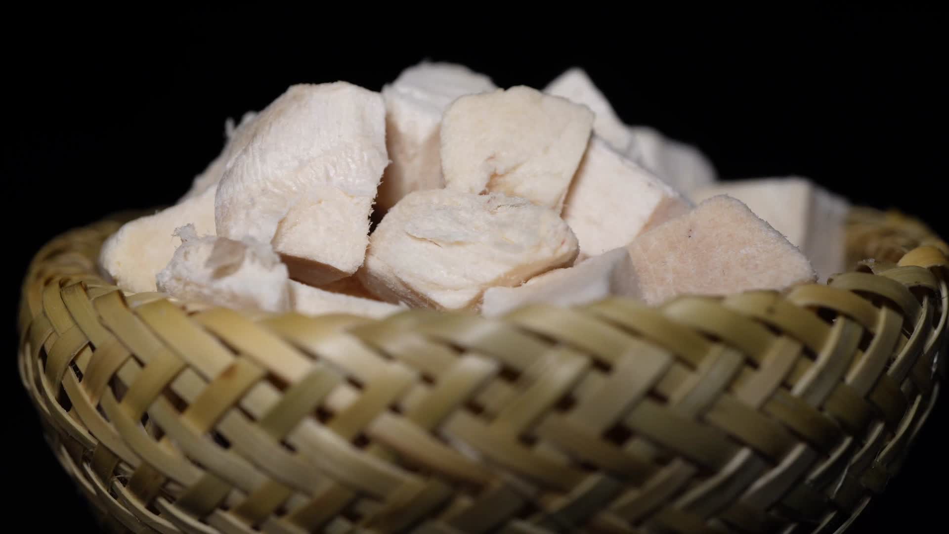 冻干鸡胸肉宠物零食视频的预览图