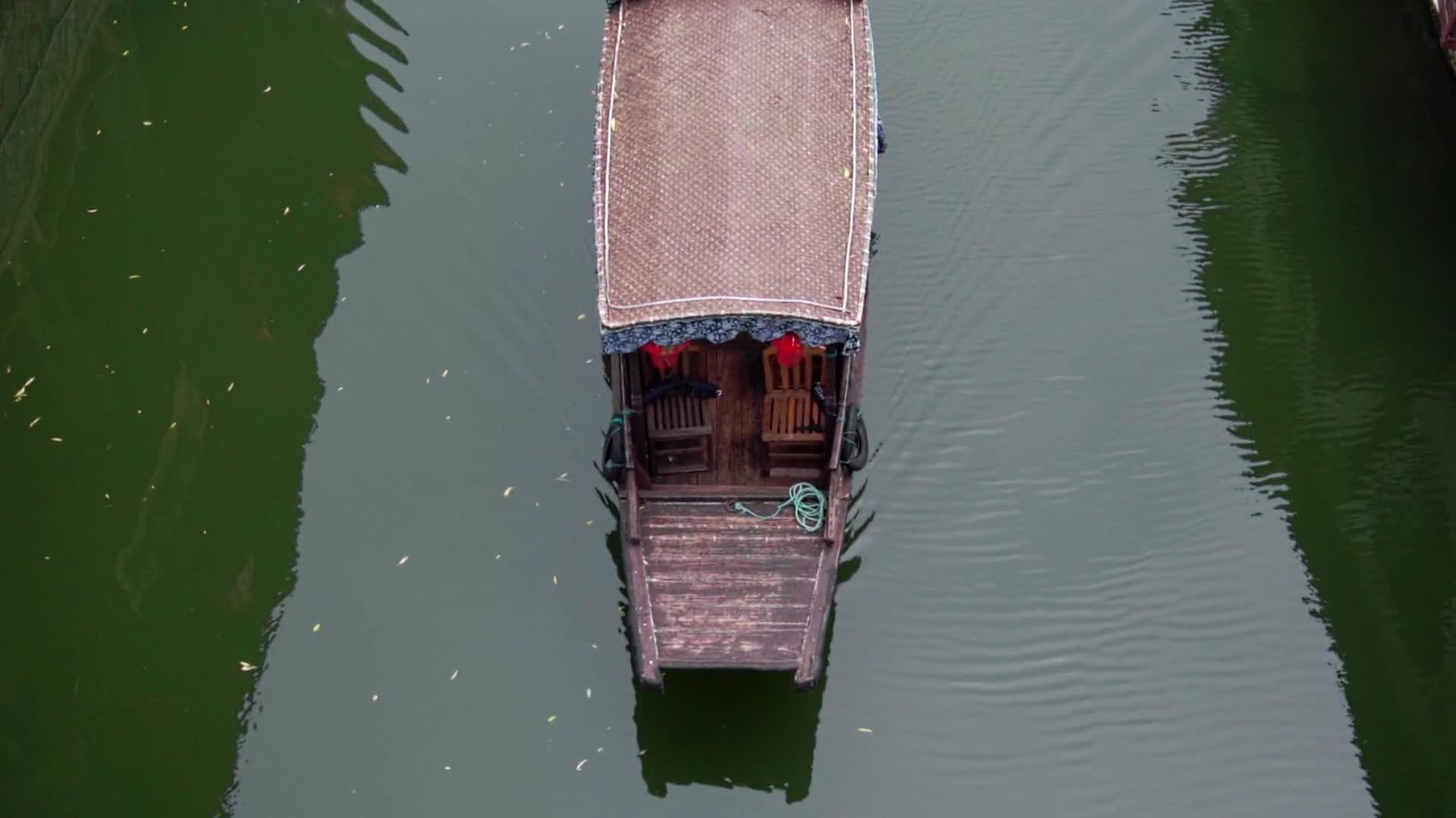 南浔古镇的游船视频的预览图