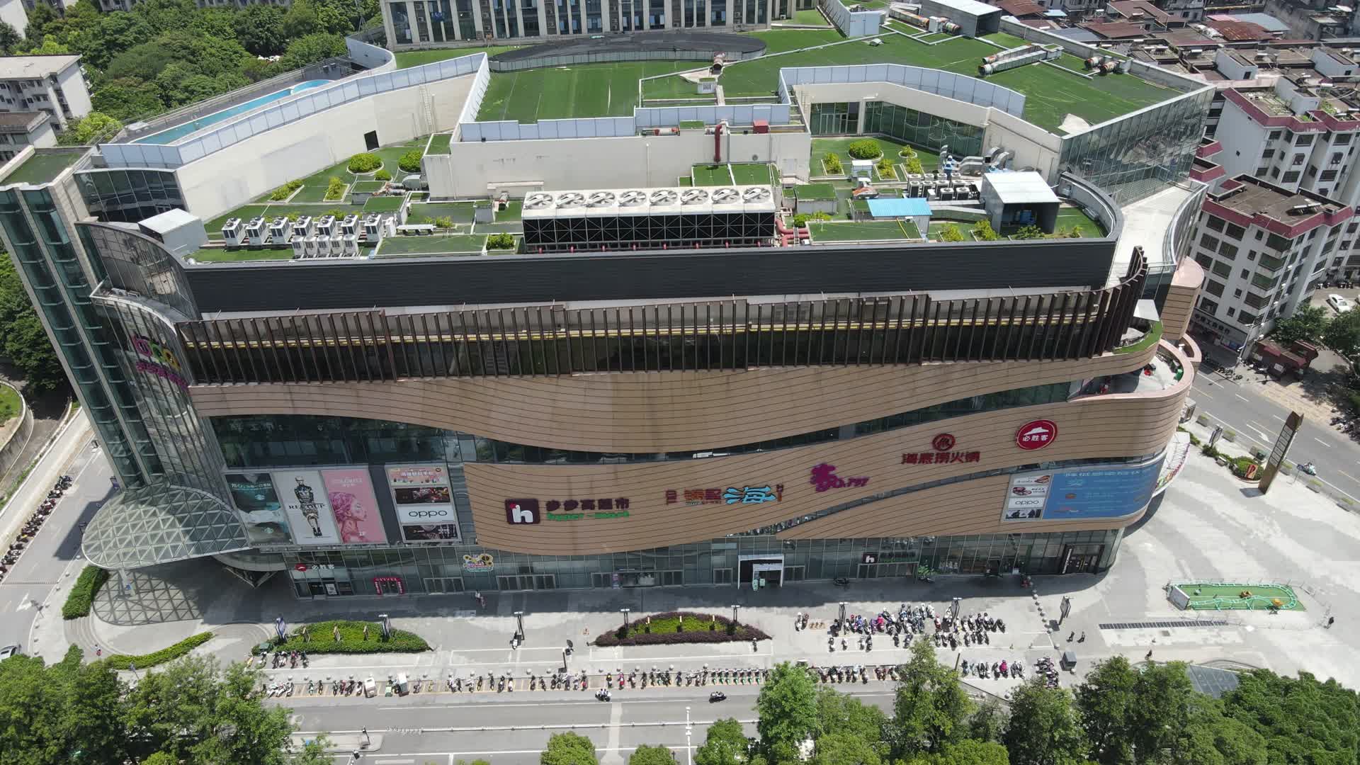航拍江西赣州步步高商业广场视频的预览图