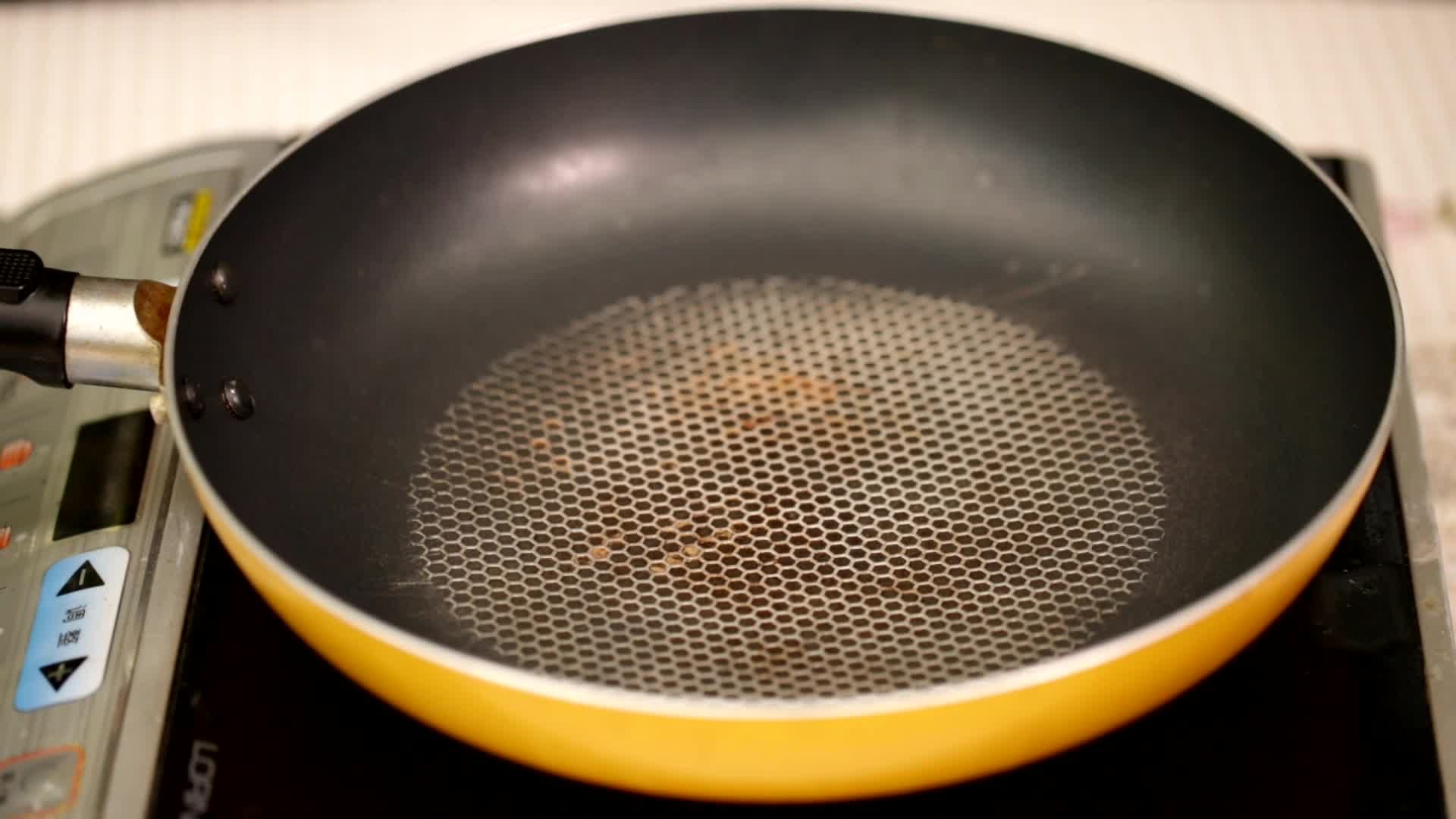烘焙薏米薏苡仁薏仁米糊炒薏米视频的预览图