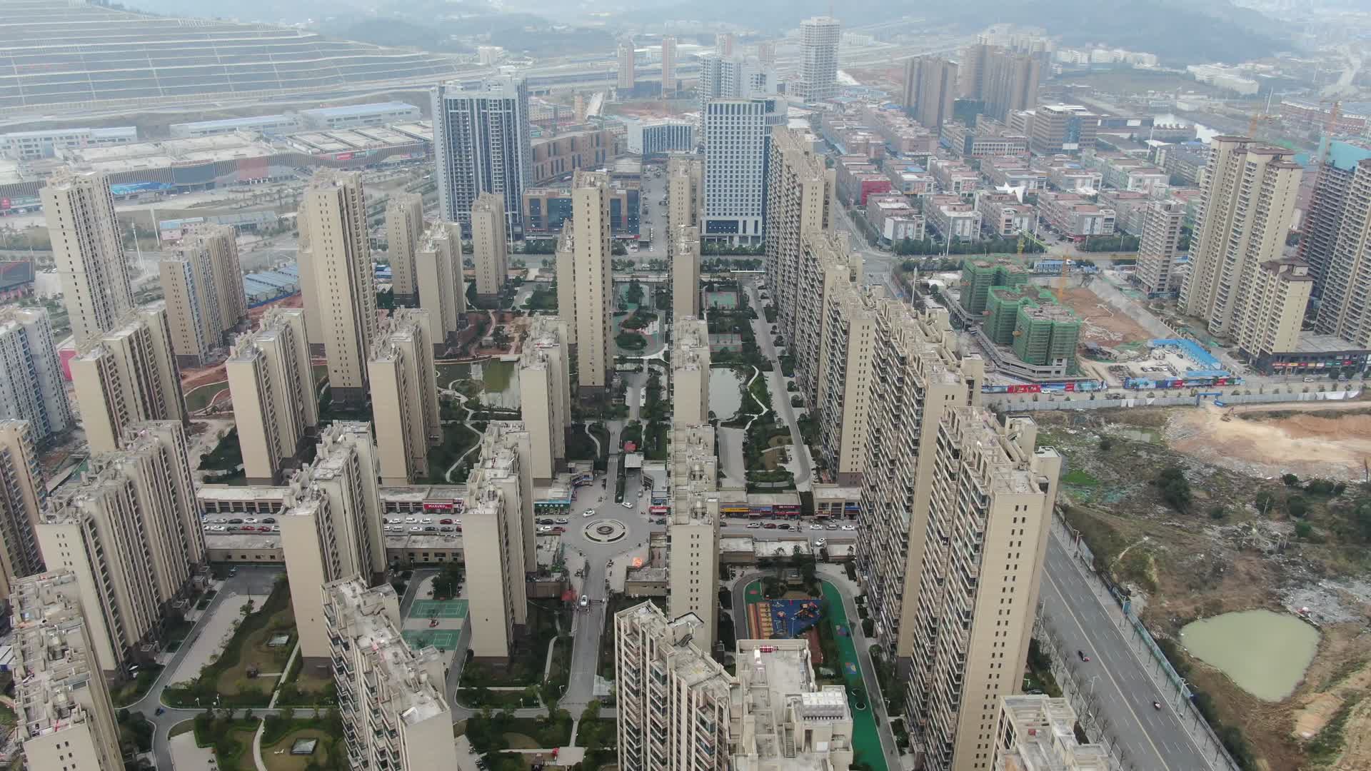 城市航拍城市商业住房视频的预览图