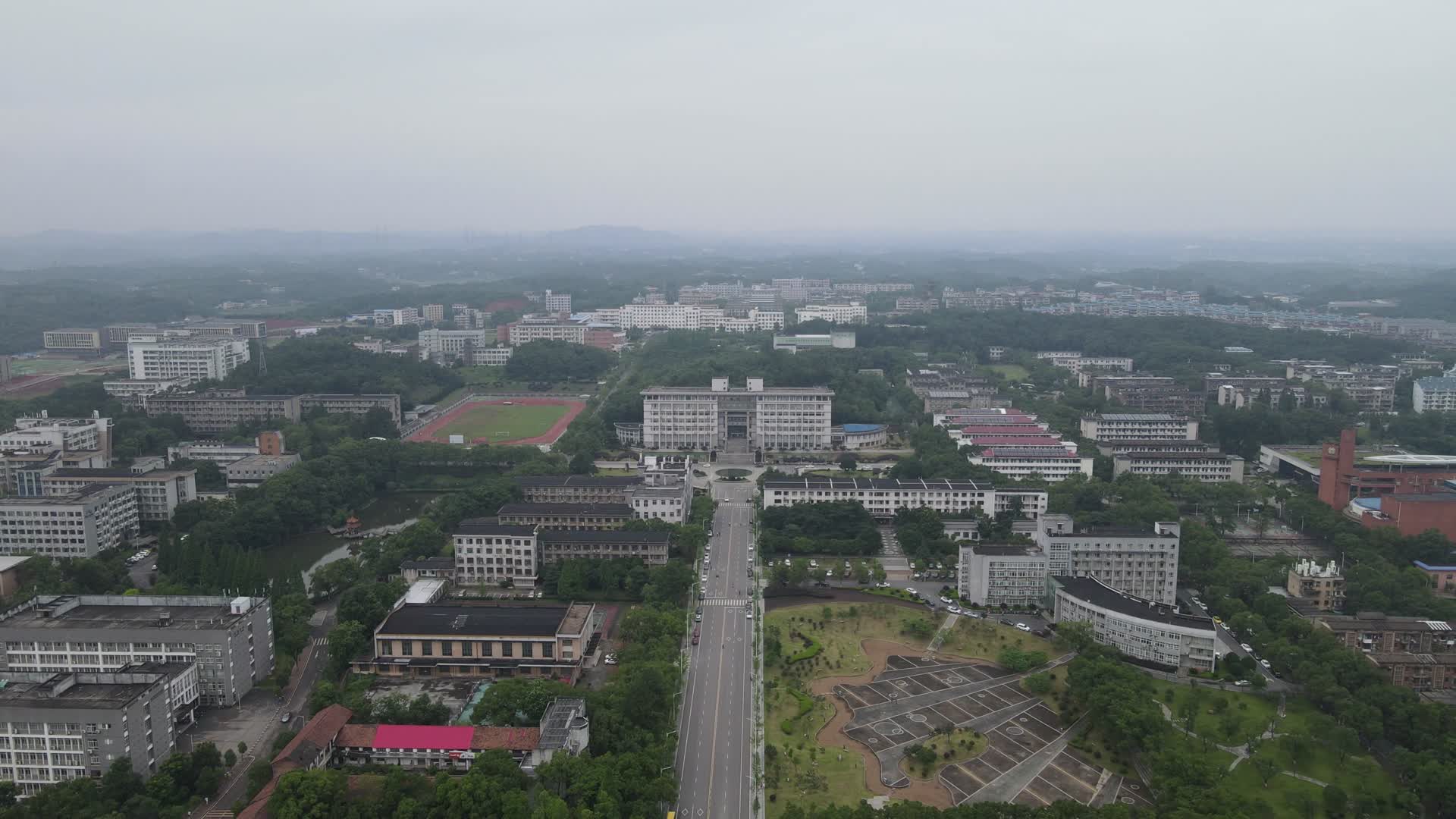 城市航拍湖南湘潭大学航拍视频的预览图