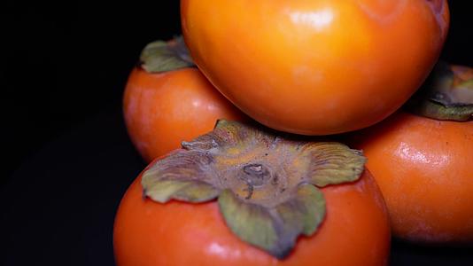 火晶柿子脆柿子秋季水果视频的预览图
