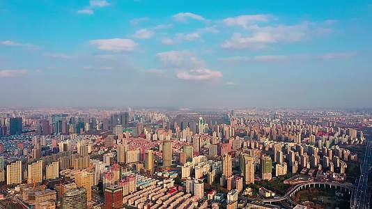 高楼林立的上海视频的预览图