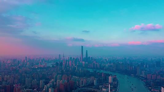 上海的魔幻色彩视频的预览图