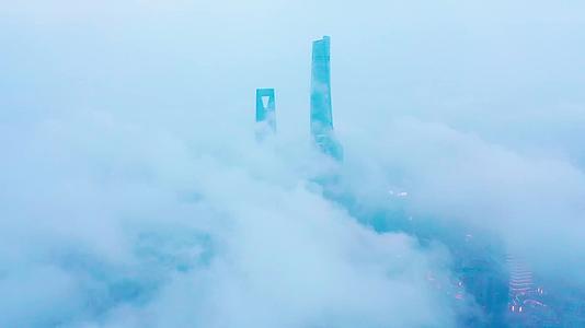 上海陆家嘴的云海视频的预览图