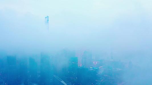 上海陆家嘴的云海视频的预览图