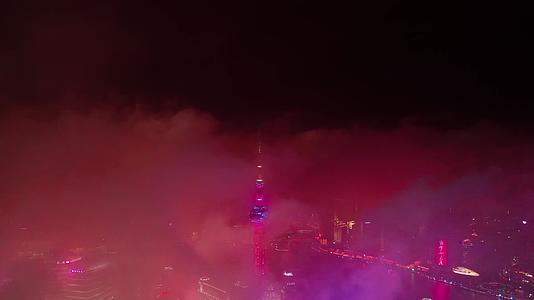 上海陆家嘴的璀璨夜景视频的预览图