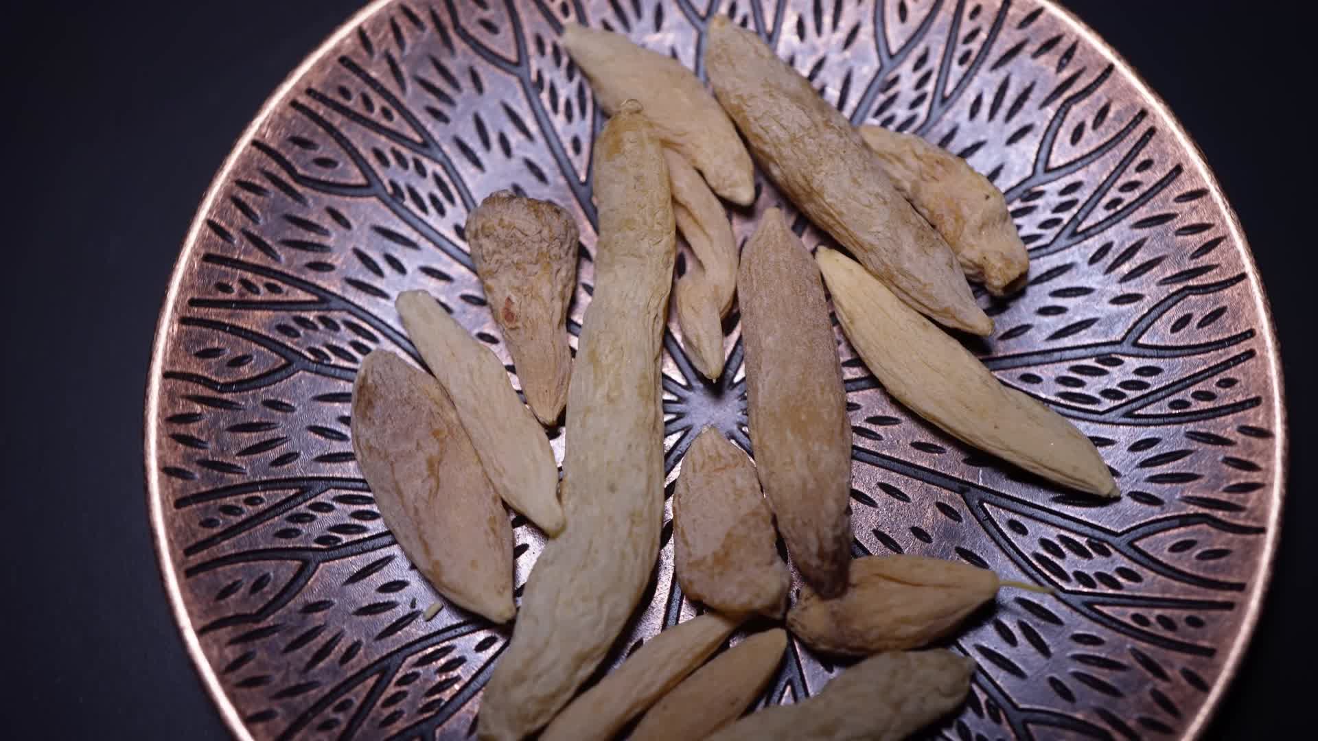 麦冬麦门冬煲汤沙参中药代茶饮视频的预览图