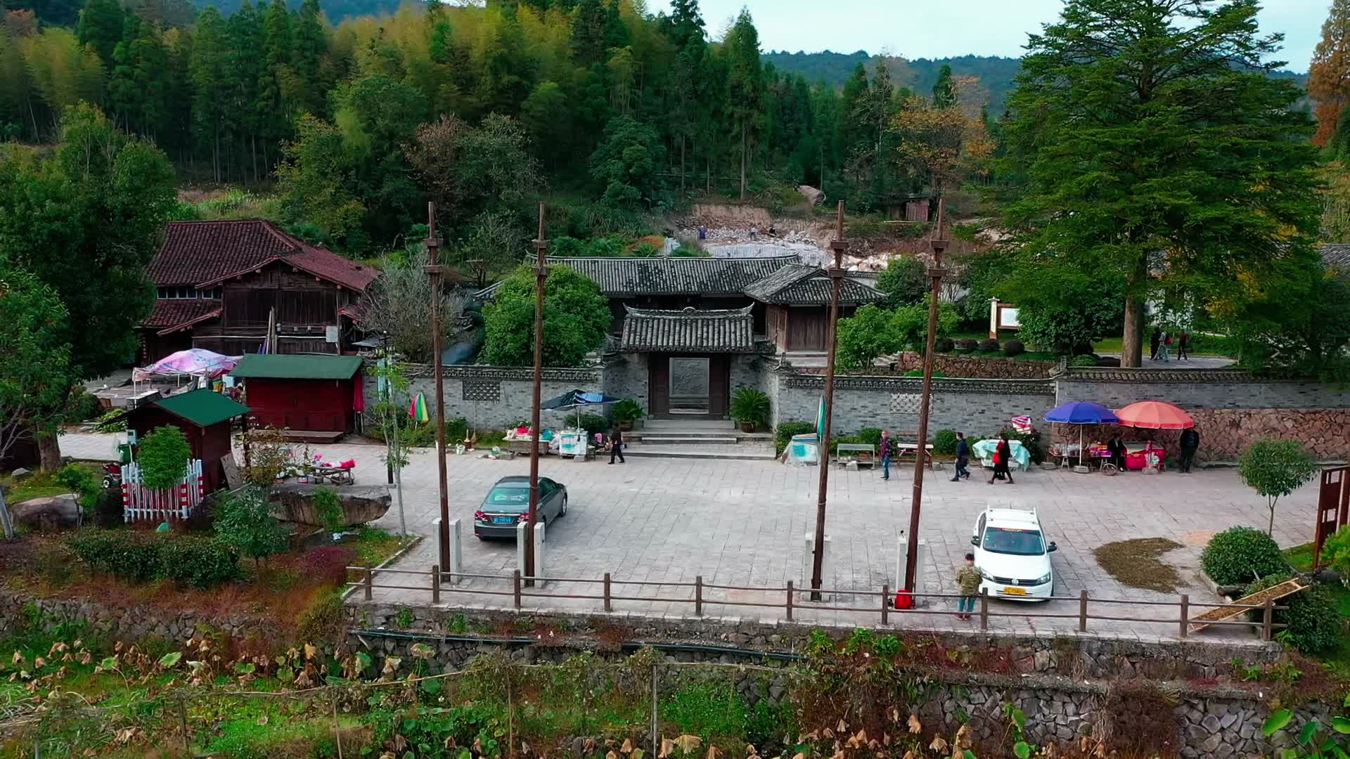 航拍刘基故居视频的预览图