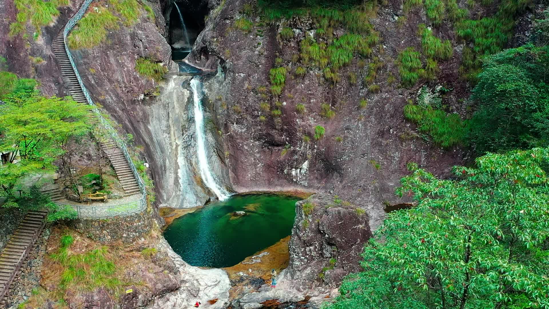 铜铃山国家森林公园视频的预览图