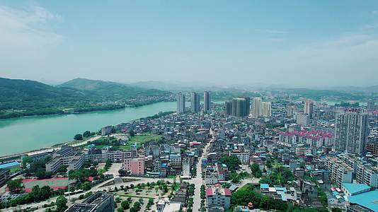 柳城县城4K航拍柳州市广西城市视频的预览图