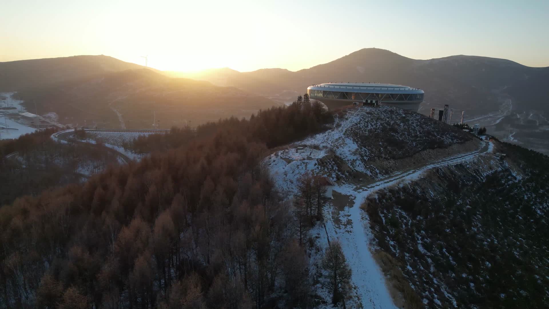 国家跳台滑雪中心雪如意视频的预览图