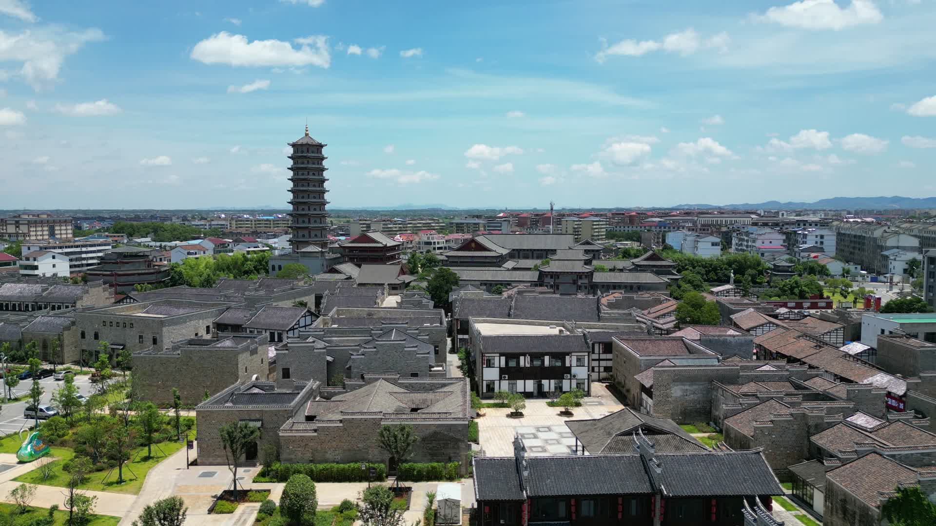 航拍江西抚州文昌里历史文化街区视频的预览图
