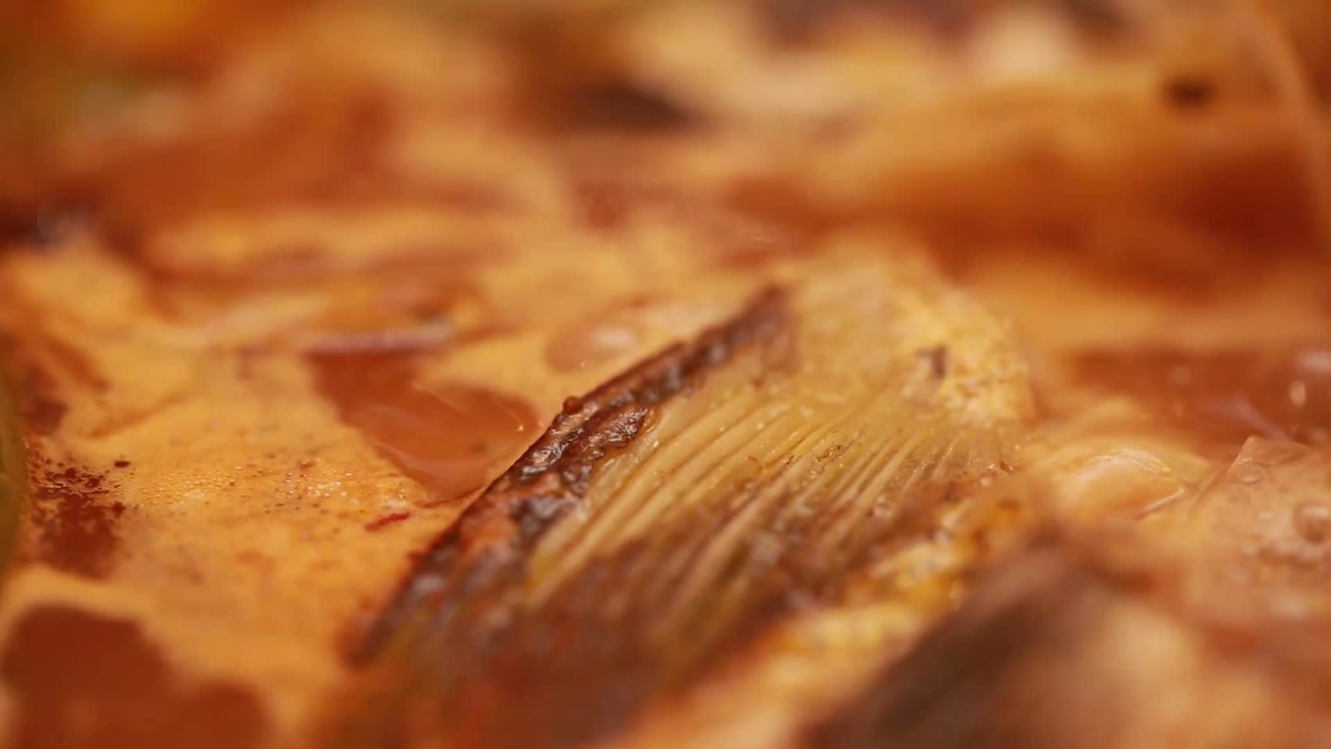 大锅炖鱼红烧鱼视频的预览图